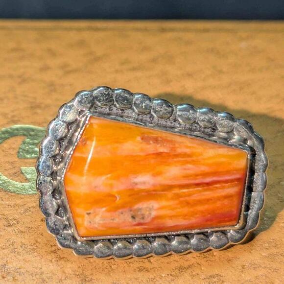 2) Navajo Brioche Orange Spiny Oyster Shell Native American Silver MOP Arrowhead - Picture 8 of 8